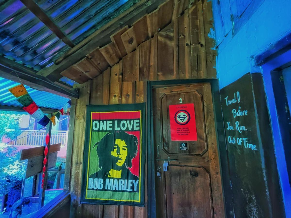 Memoir Homestay Kasol Bagian luar foto