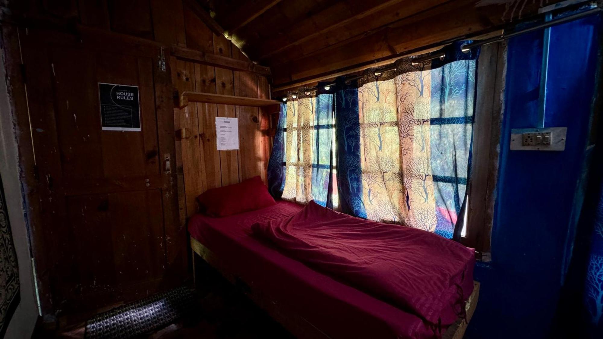 Memoir Homestay Kasol Bagian luar foto